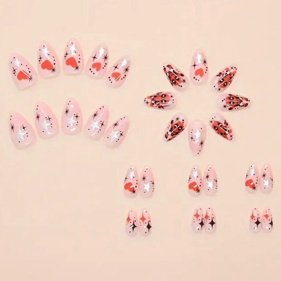 🍒🍒 DeadPool Theme Press On Nails - Picture 4 of 9